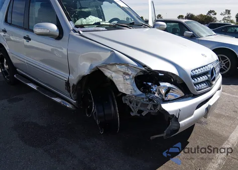 2002 Mercedes-Benz Ml 320 z USA, uszkodzony, nr VIN 4JGAB54E12A290713